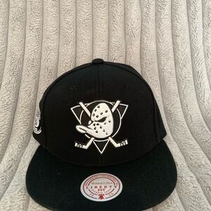 Ducks: Mitchell & Ness Black and Gray Cap